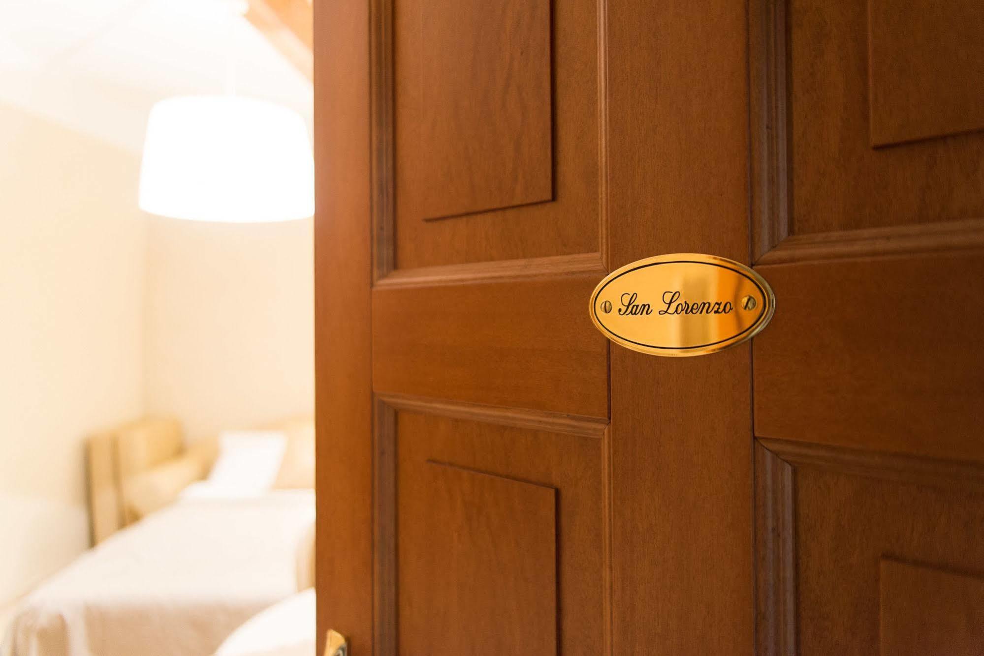 Residenza Marchesi Pontenani Флоренция Экстерьер фото